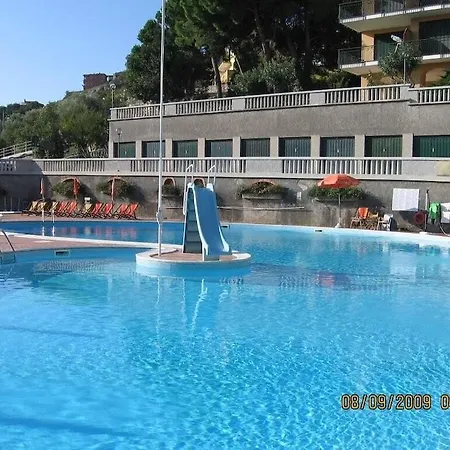 Paco Hotel