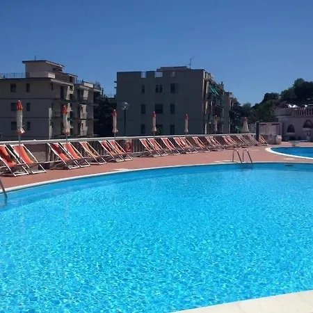 Paco Otel Pietra Ligure