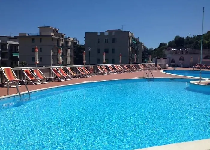 Paco Otel Pietra Ligure