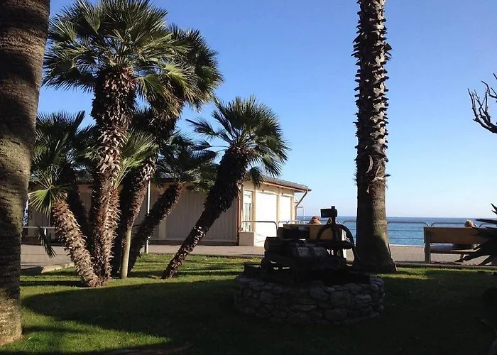 Paco Otel Pietra Ligure